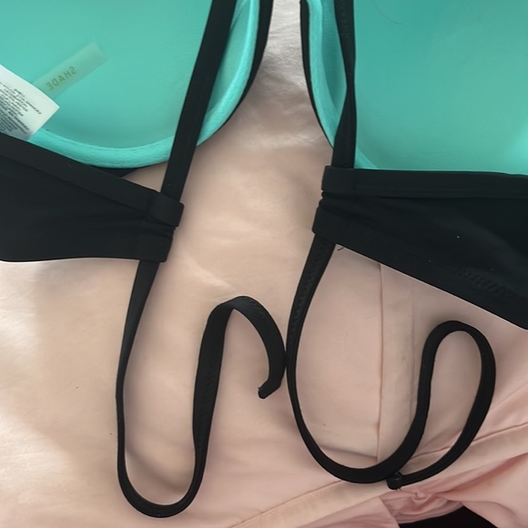 Turquoise bikini top so cute for summer - Picture 4 of 4